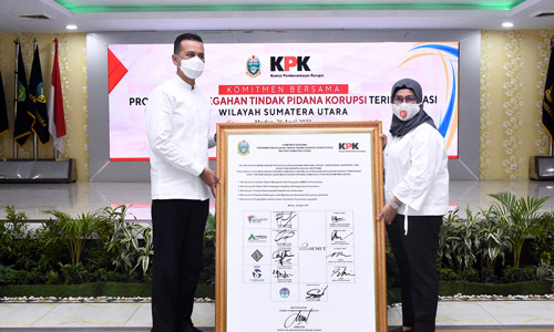 BUMD Pemprov Sumut Tandatangani Komitmen Pencegahan Korupsi dengan KPK