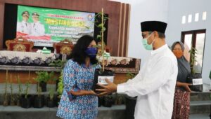 Bupati Temanggung Ajak Masyarakat Tanam Pohon di Lahan Kritis