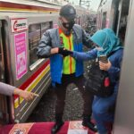 KAI Commuter: Jalur Rel Yang Terhalang Pohon Tumbang Telah Dapat Dilalui Kembali