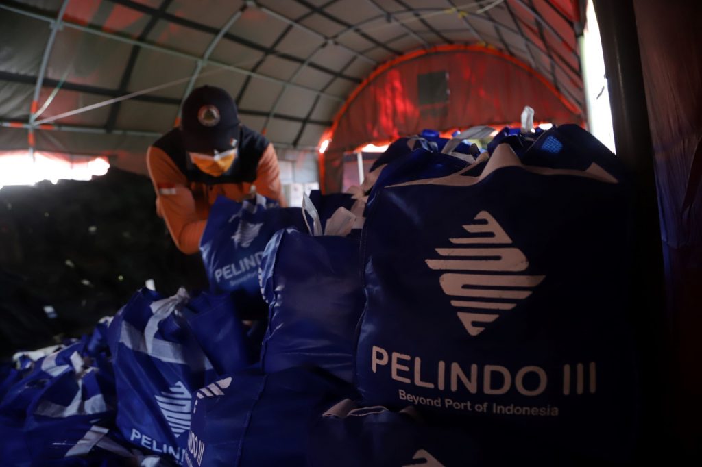 Pelindo III Kirim 1.000 Paket Sembako Kepada Korban Gempa Malang