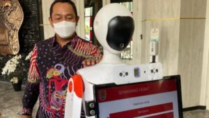 Wali Kota Semarang Siapkan Robot Penerima Tamu di Kantornya