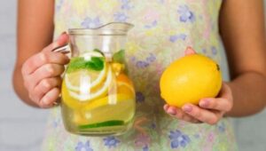 Benarkah Air Lemon Bisa Turunkan Berat Badan? Cek Faktanya di Sini, Yuk!