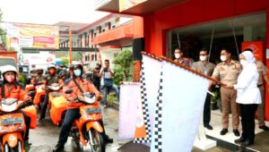 Gandeng Pos Indonesia, SKIPM Bandung Kenalkan Layanan Pos Lelaki