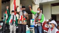 Gubernur Sumbar Mahyeldi Lepas Aksi Solidaritas untuk Palestina