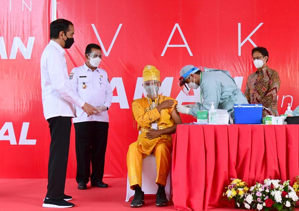 Presiden Jokowi Tinjau Vaksinasi Di Bintan – MATRA