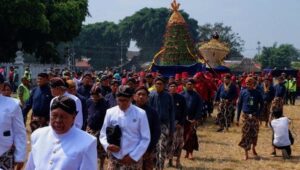 Sambut Lebaran, Ini 7 Tradisi Malam Takbiran dari Berbagai Daerah di Indonesia