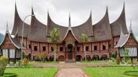 7 Rumah Adat Khas Sumatera Barat, Megah dan Tahan Gempa!