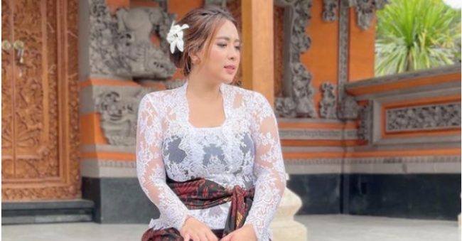 Potret Maharani Kemala, Ibu Satu Anak serta ‘Crazy Rich’ Bali yang Dermawan