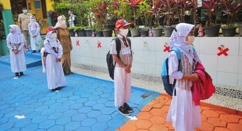 Sambut PTM, Kemendikbud Ristek Luncurkan Buku Panduan