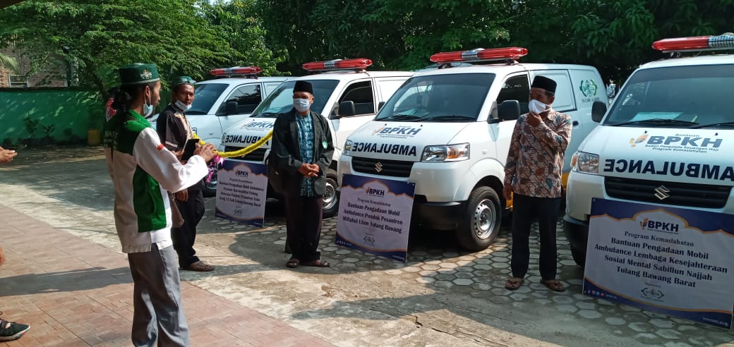Penanganan Covid-19, BPKH Berikan 4 Unit Ambulance Melalui NU Care-Lazisnu