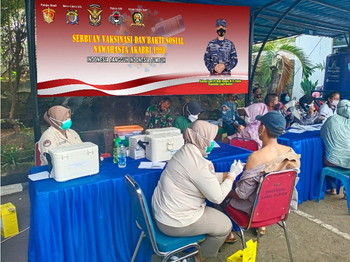 TAK MAU TINGGAL DIAM, ALUMNI AKABRI ’98 NAWAHASTA GELAR SERBUAN VAKSINASI