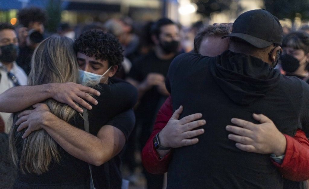 Asisten Direktur Rust yang menyerahkan Alec Baldwin the Loaded Gun Berharap untuk Perubahan Industri – Majalah Time.com