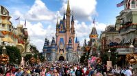 Disney World Menjeda Mandat Vaksin untuk Karyawan – Majalah Time.com Disney World Menjeda Mandat Vaksin untuk Karyawan – Majalah Time.com