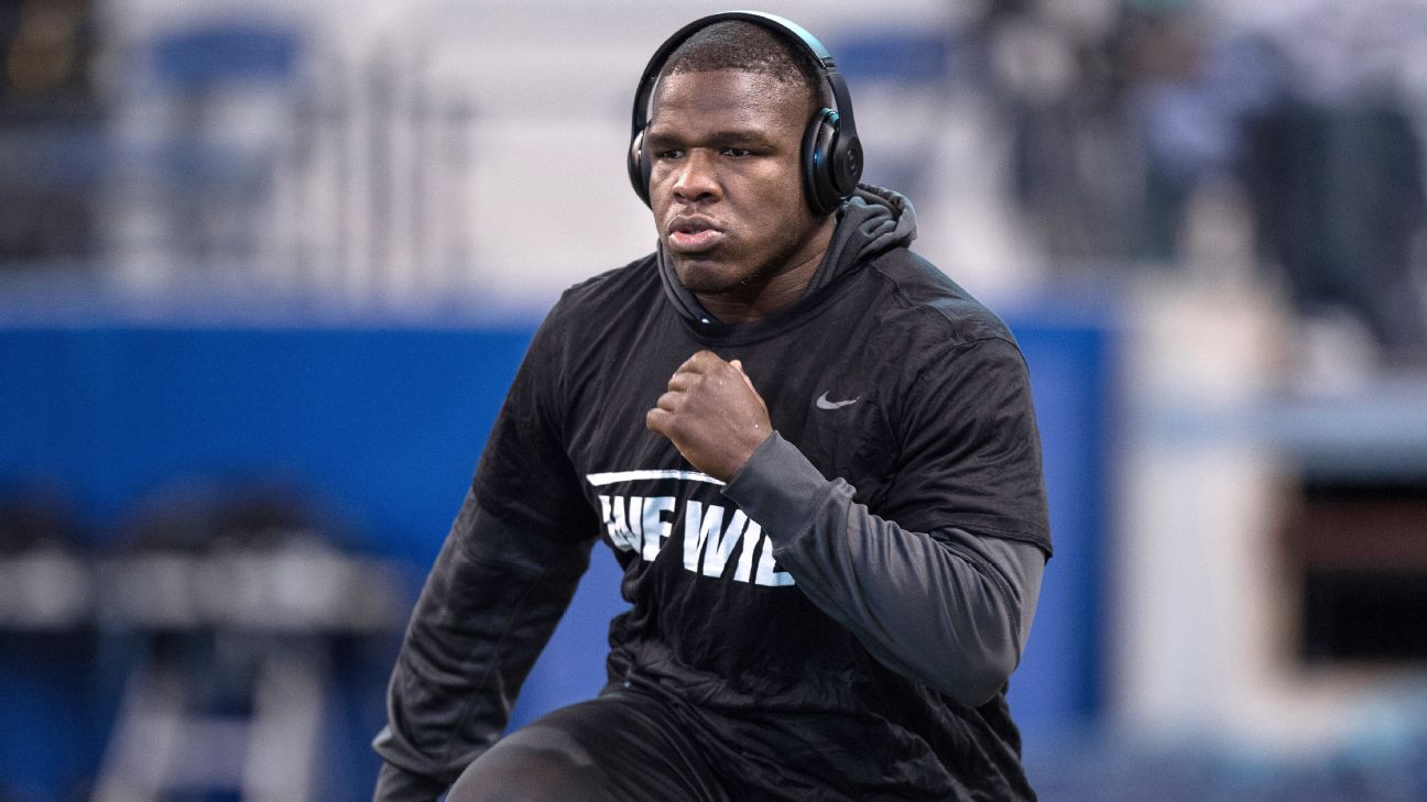 Mantan bintang NFL Frank Gore akan melawan mantan bintang NBA Deron Williams dalam pertandingan tinju dengan undercard Jake Paul-Tommy Fury