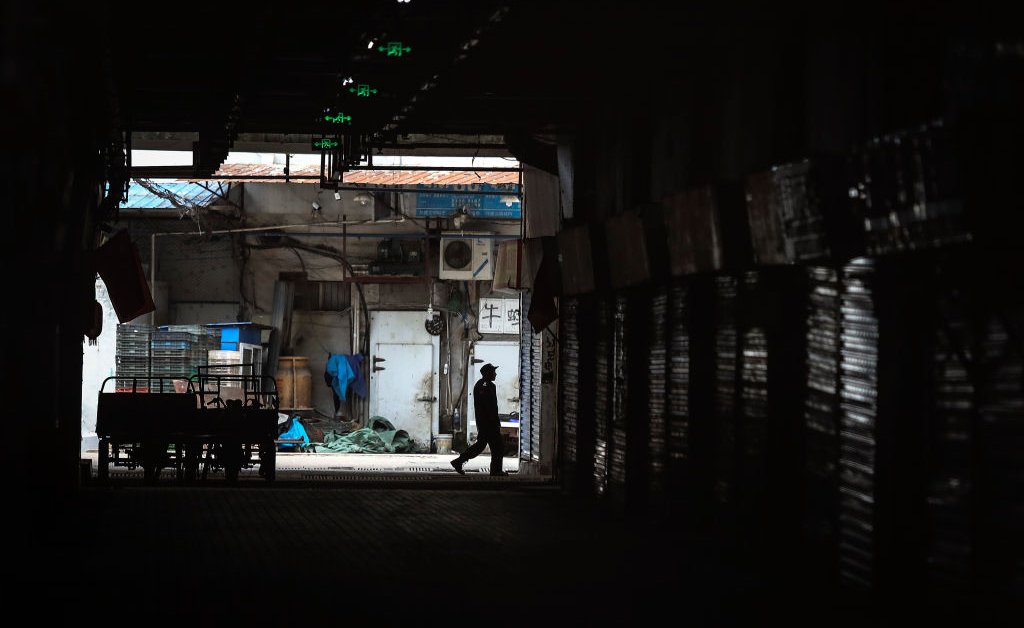 Pekerja Pasar Basah Wuhan Sekarang Menjadi Kasus COVID-19 Pertama yang Diketahui, Menurut Studi Baru – Majalah Time.com