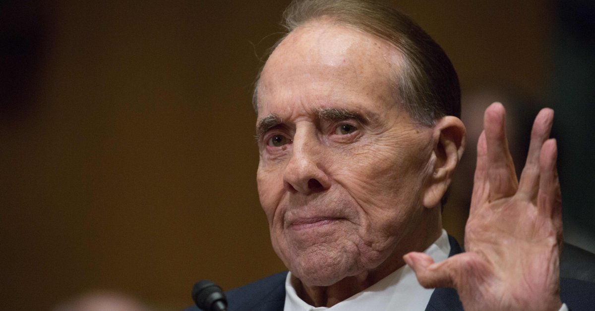 Bob Dole Hidup Dengan Cacat Selama Beberapa Dekade. Inilah Bagaimana Itu Membentuk Kehidupan dan Warisannya – Majalah Time.com