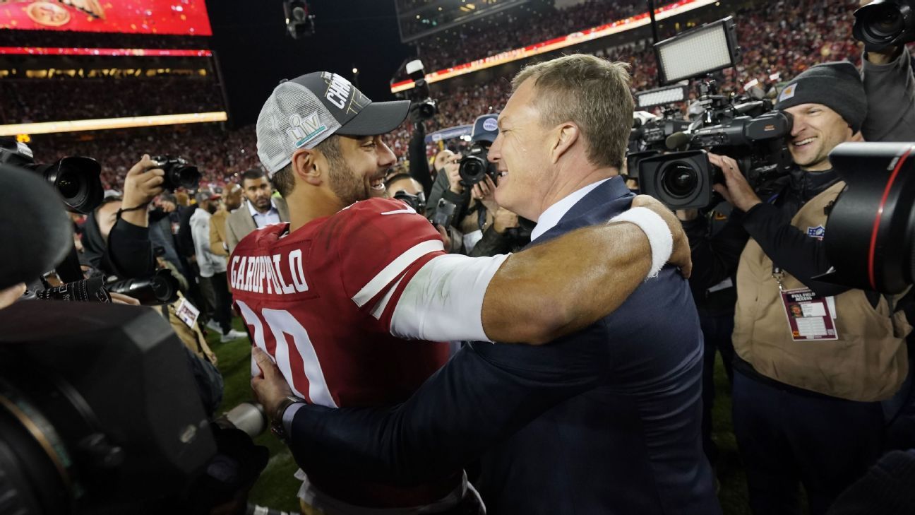 GM San Francisco 49ers John Lynch secara tidak sengaja menyukai tweet trolling quarterback Jimmy Garoppolo selama kebaktian Malam Natal