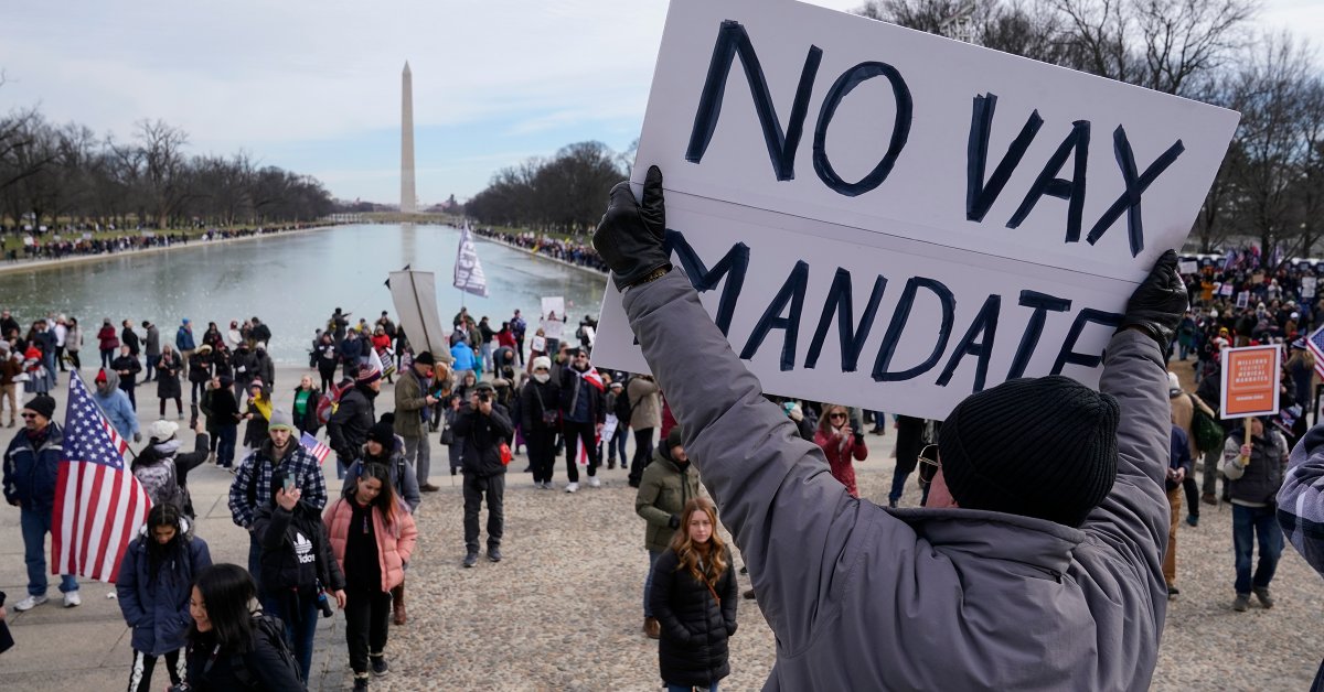 Administrasi Biden Menarik Mandat Vaksin untuk Perusahaan Besar