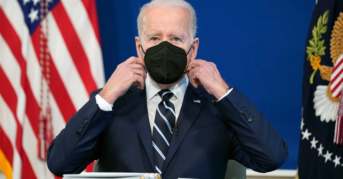 Biden Akan Bagikan Masker N95 Gratis di Apotik dan Puskesmas