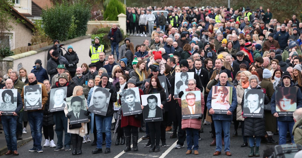 Irlandia Utara Menandai 50 Tahun Sejak Minggu Berdarah