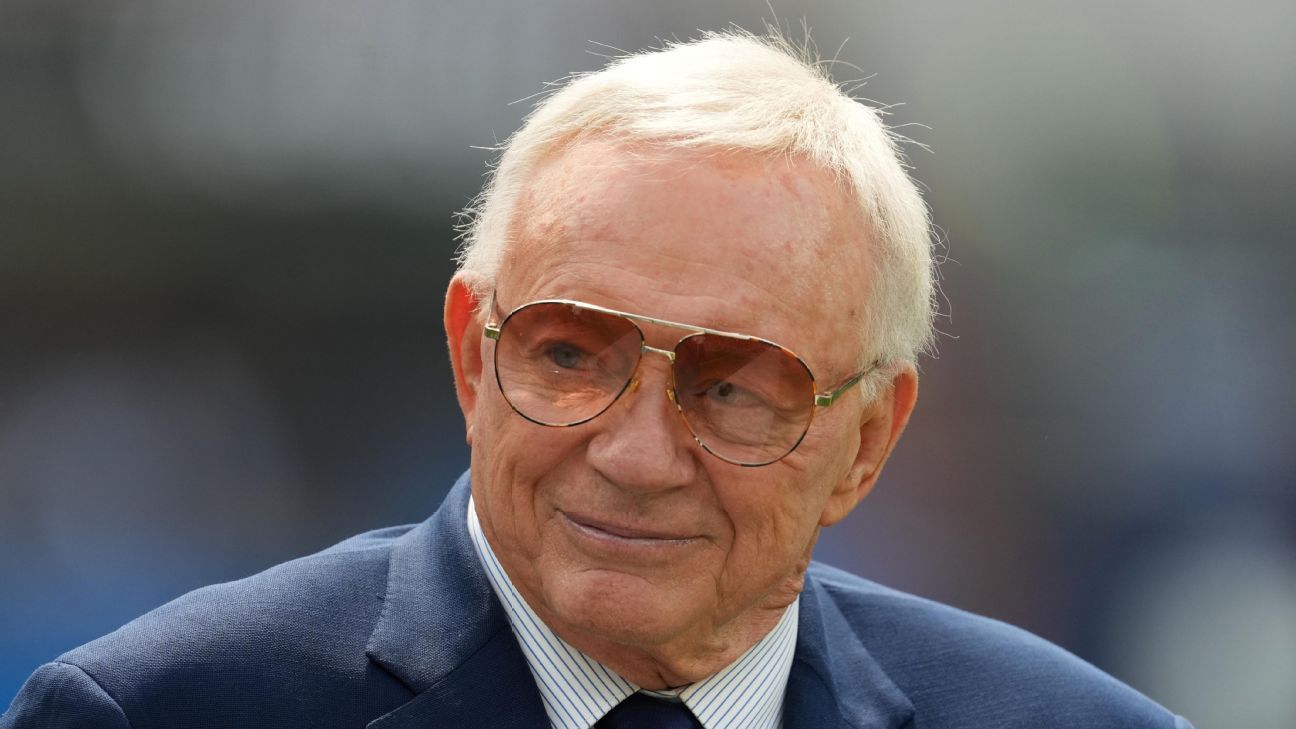 Jerry Jones mengatakan dia yakin Dan Quinn menolak pekerjaan pelatih kepala NFL untuk tetap bersama Dallas Cowboys