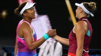Juara bertahan Naomi Osaka kalah dari Amanda Anisimova di babak ketiga Australia Terbuka Juara bertahan Naomi Osaka kalah dari Amanda Anisimova di babak ketiga Australia Terbuka
