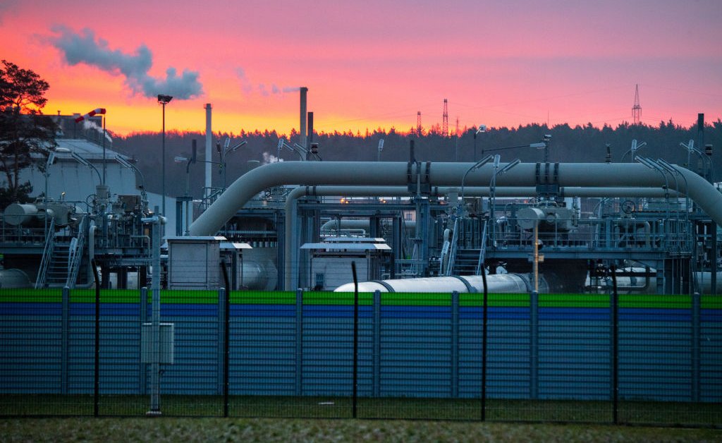 Ketegangan Rusia Dapat Membantu Mendorong Eropa Menuju Masa Depan Energi yang Lebih Bersih Ketegangan Rusia Dapat Membantu Mendorong Eropa Menuju Masa Depan Energi yang Lebih Bersih
