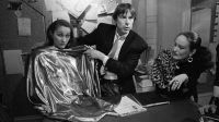 ‘Thierry Mugler Memiliki Api Itu.’ John Epperson Mengingat Fashion Visioner