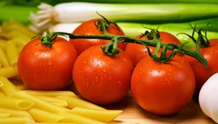 Manfaat Tomat Ceri untuk Kesehatan dan Cara Tepat Mengonsumsinya
