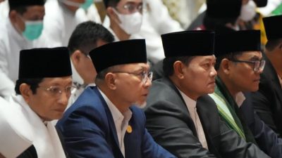 Laksamana TNI Yudo Margono Sholat Idul Fitri Bersama Wapres di Istiqlal
