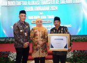 Langkah Cepat Pemprov Jawa Timur: Penjabat Bupati Bangkalan Menerima DIPA dan TKD Tahun Anggaran 2024 di Gedung Grahadi Surabaya Langkah Cepat Pemprov Jawa Timur: Penjabat Bupati Bangkalan Menerima DIPA dan TKD Tahun Anggaran 2024 di Gedung Grahadi Surabaya