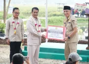 Dr Ir H Amran Sulaiman MP Hadiri Panen Raya Padi di Kabupaten Bangkalan Jawa Timur