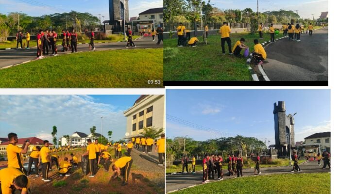 Personel Polda Kalsel Wujudkan Instruksi Presiden Lewat Aksi Bersih Lingkungan