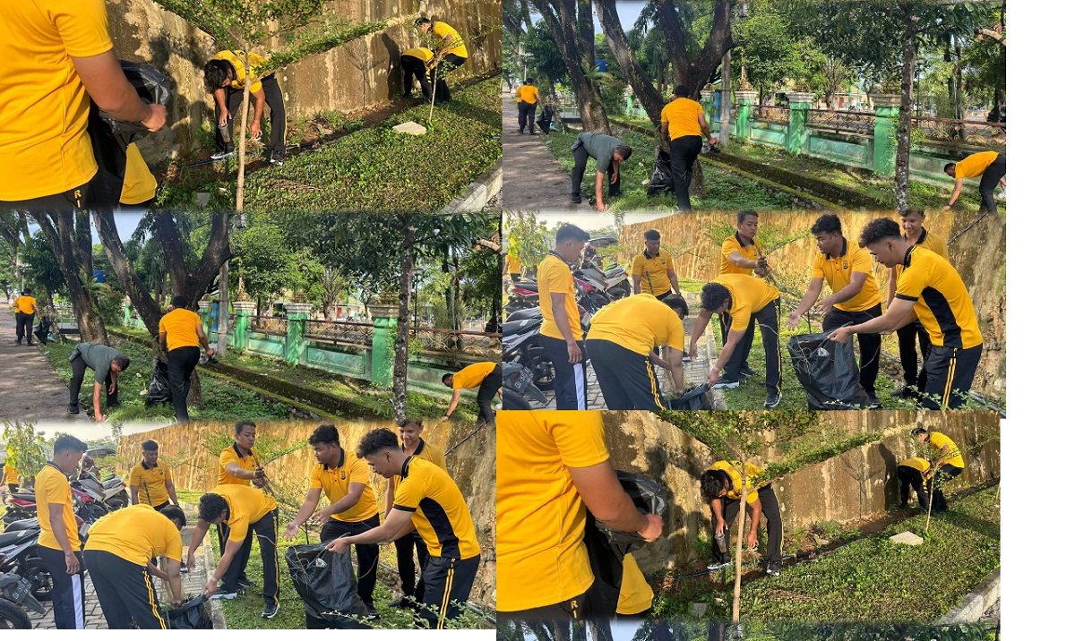 Wujudkan Instruksi Presiden RI, Personel Polda Kalsel Hadir Lewat Aksi Bersih Masjid