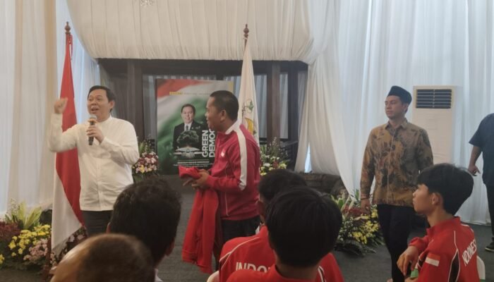 Sultan Najamudin Lepas Tim U-17 ke Bangkok, Singgung ‘Diplomasi Tertinggi Negara’
