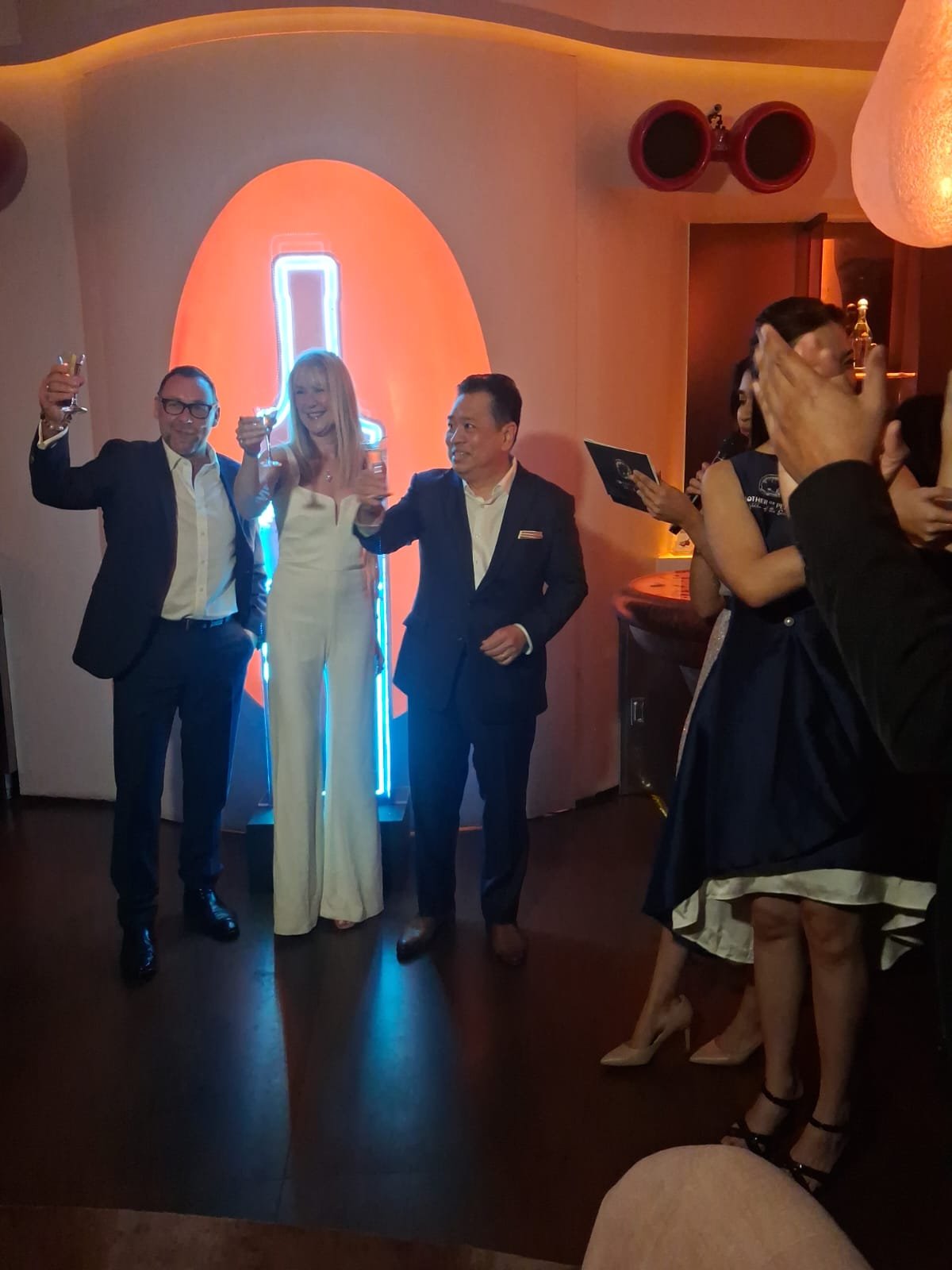 Vodka of the Sea Arrives: Mother of Pearl Vodka Resmi Hadir di Indonesia