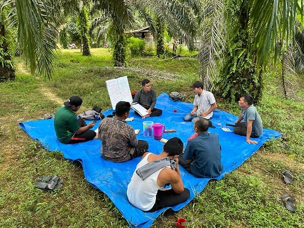 Musim Mas Rampungkan Program Lima Tahun untuk Petani Swadaya di Aceh, Perkuat Mata Pencaharian Petani Sawit dan Pelestarian Lingkungan Musim Mas Rampungkan Program Lima Tahun untuk Petani Swadaya di Aceh, Perkuat Mata Pencaharian Petani Sawit dan Pelestarian Lingkungan